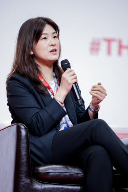 Professor Stephanie Ma, Associate Vice-President (Research and Innovation) at HKU, participated in the Summit as a panelist.