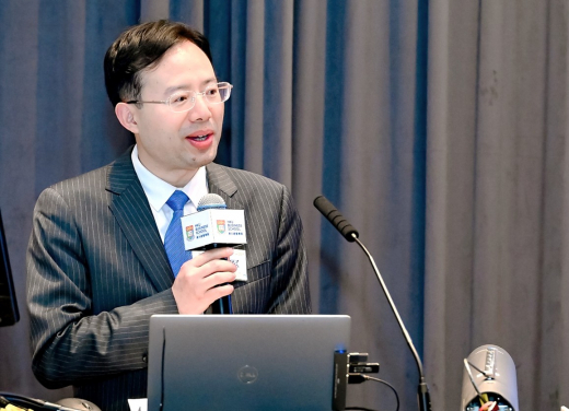 
	Mr. Fujun MA, Chairman of the Human Resources Committee at Hong Kong Chinese Enterprises Association, Director and Deputy General Manager of China Overseas Holdings Limited, delivers the welcoming remarks.

