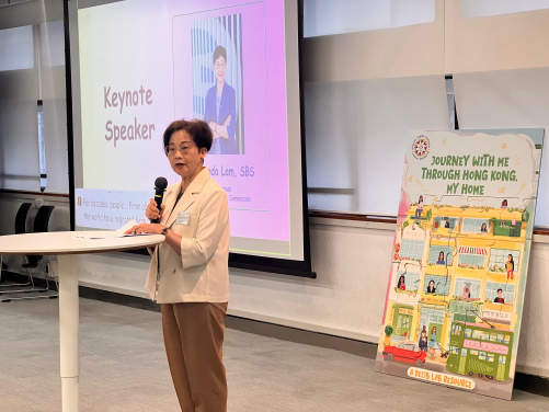Ms. Linda Lam, Chairperson of the Equal Opportunities Commission, giving the keynote speech.
 